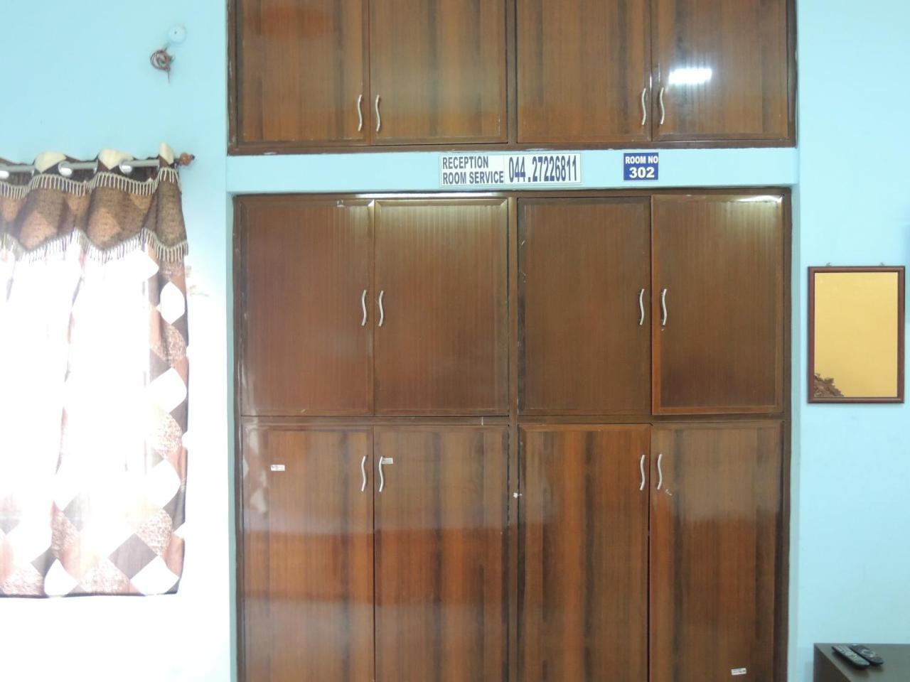 Radha Party Hall Kanchipuram Exterior photo