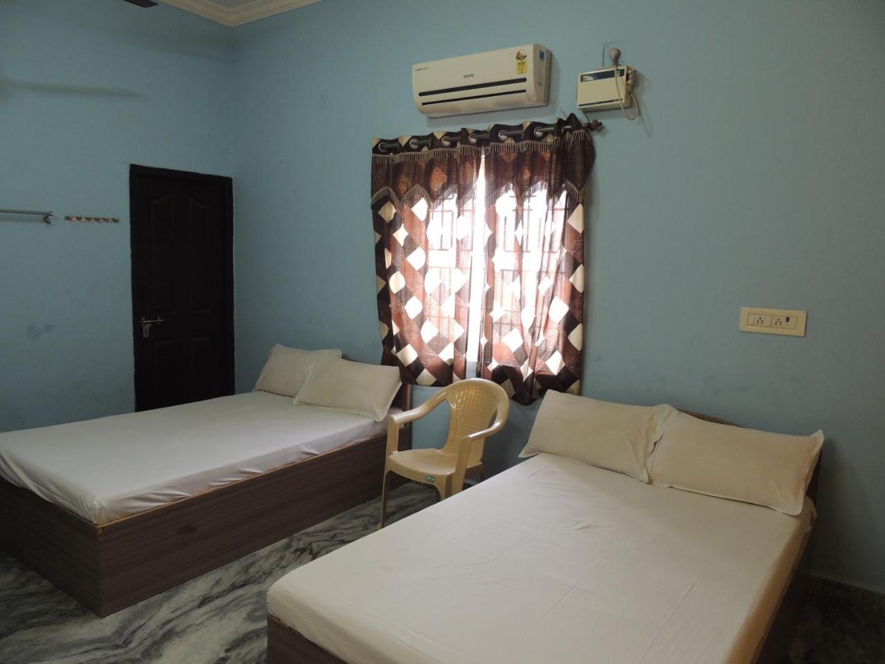 Radha Party Hall Kanchipuram Exterior photo
