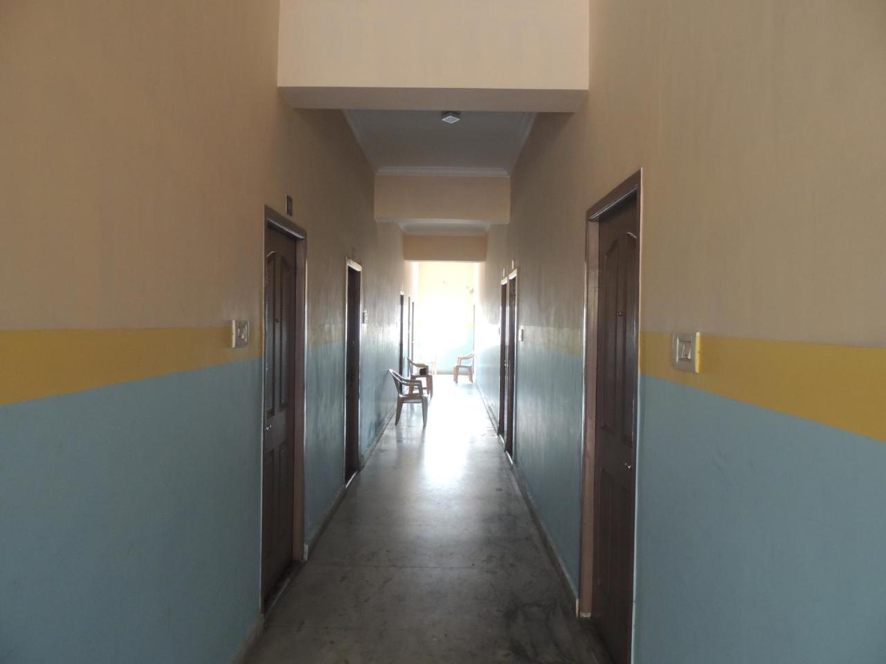 Radha Party Hall Kanchipuram Exterior photo